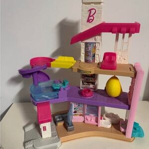 Fisher-Price Colorful Dollhouse Playset